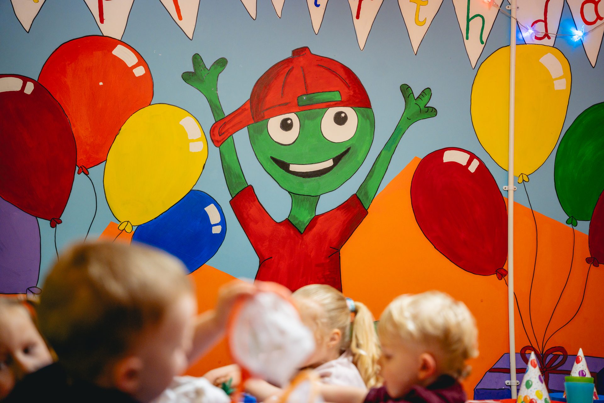 Leaping Lizards mural